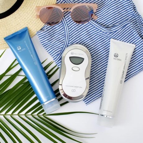 nu-skin-ageloc-body-spa-with-complementary-products-lifestyle-image